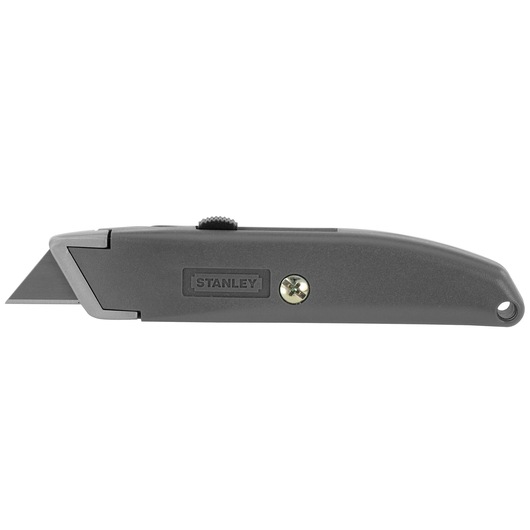 6 and 1 eighth inch Retractable utility knife.
